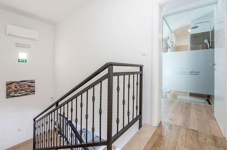 Vakantiehuis Villa Mandalina mit Pool und herrlichem Meerbli