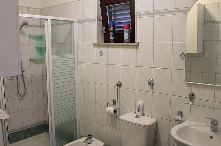 Appartement Wohnung Jadrija mit zwei Balkonen in Strandnähe