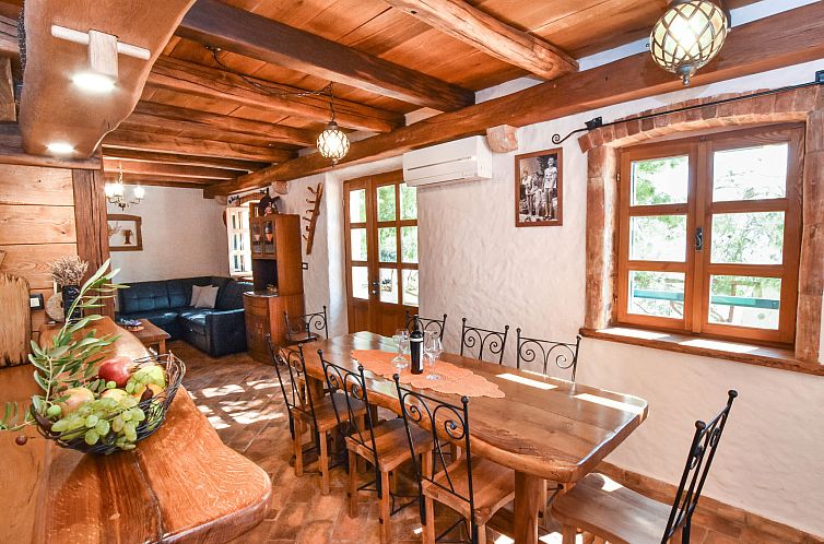 Vakantiehuis Villa Golubinka