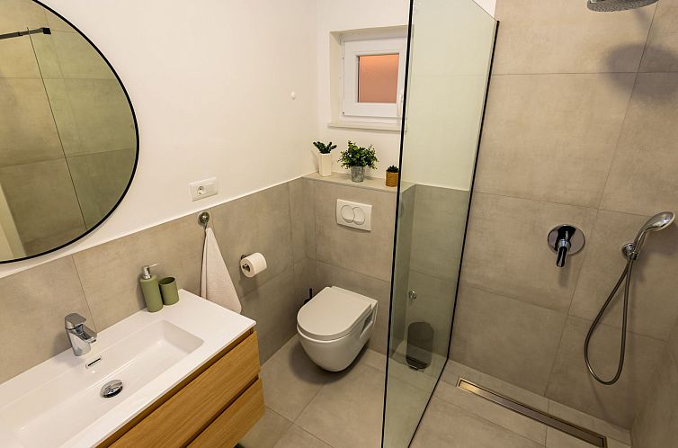 Appartement für 3 Personen und 1 Kind in Sibenik, Dalmatien