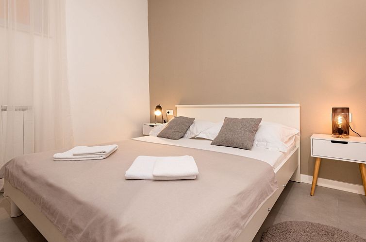 Appartement für 3 Personen und 1 Kind in Sibenik, Dalmatien