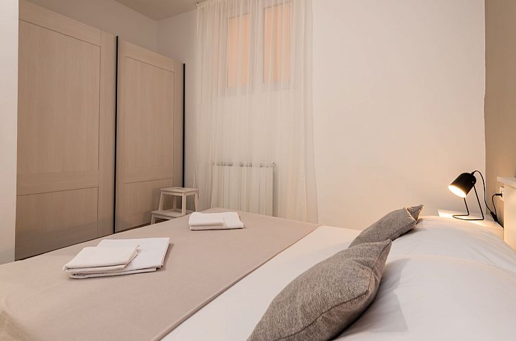 Appartement für 3 Personen und 1 Kind in Sibenik, Dalmatien