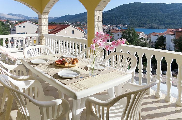 Guest house 1033473 - Apartment Dalmatia - Appartement Toni