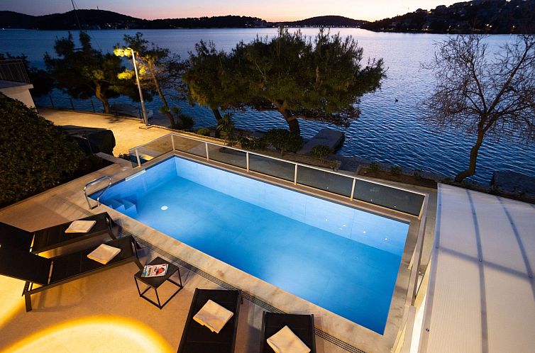 Vakantiehuis Villa "Villa Branka" direkt am Strand