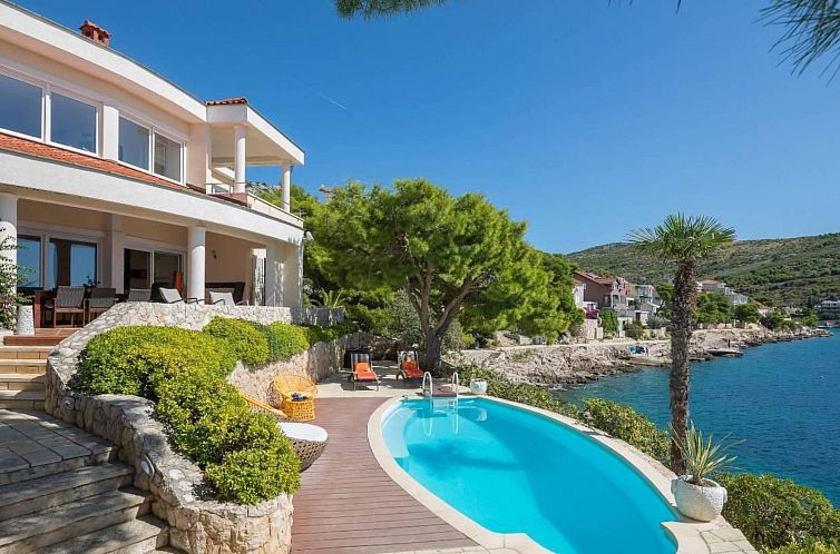 Unterkunft 1033517 - Ferienhaus Dalmatien - Vakantiehuis Villa Valla in Primosten