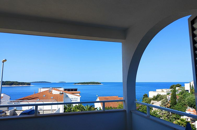 Guest house 1033537 - Apartment Dalmatia - Appartement Villa Laguna 1 Ferienwohnung für 4 Personen