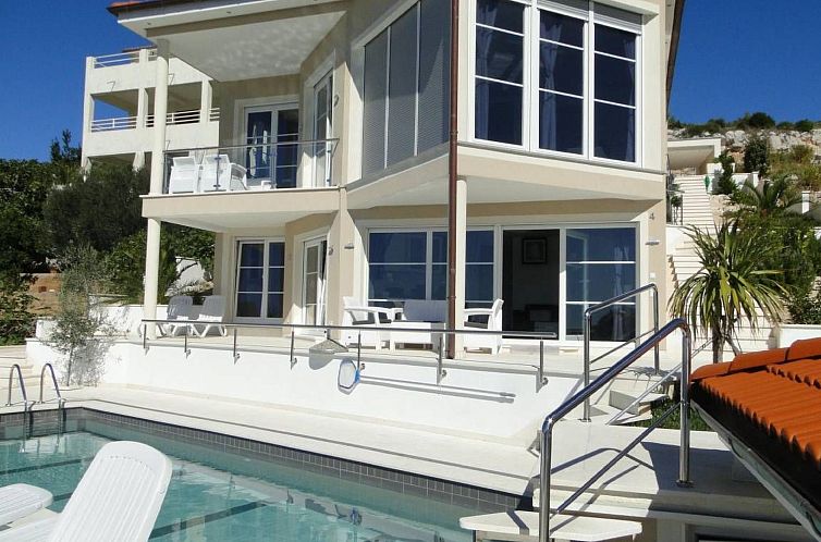 Guest house 1033544 - Apartment Dalmatia - Appartement "Perla 3" mit Blick auf das Wasser