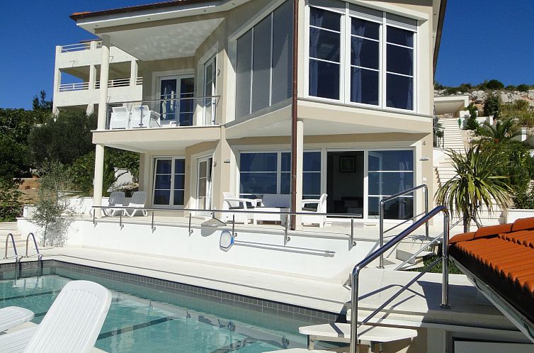 Guest house 1033545 - Apartment Dalmatia - Appartement Wohnung "Perla 2" mit Blick auf das Wasser