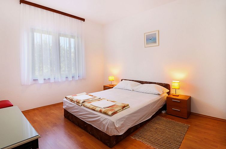 Unterkunft 1033559 - Appartement Dalmatien - Appartement Zdravko B1 für 5 Personen