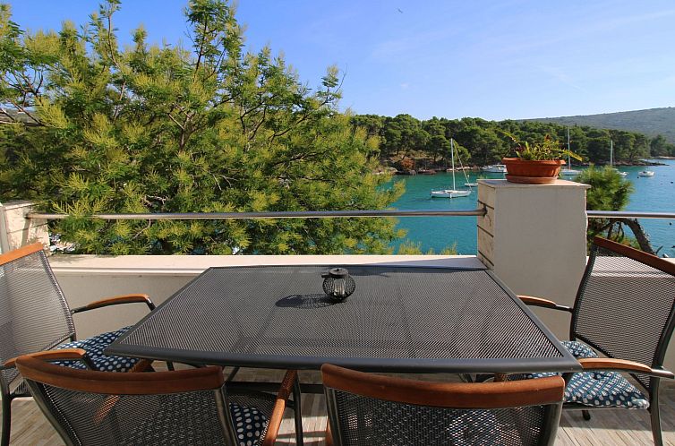Appartement "Mir" mit Blick auf das Wasser