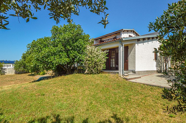 Vakantiehuis Karmela