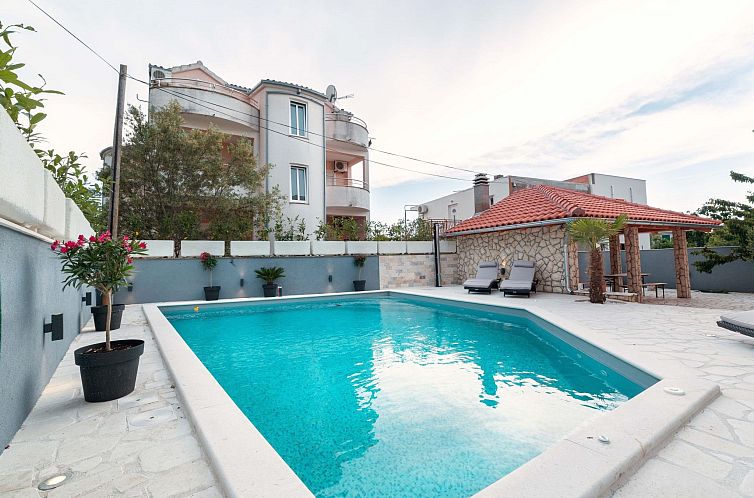 Appartement Apartments Marina 6 2+1