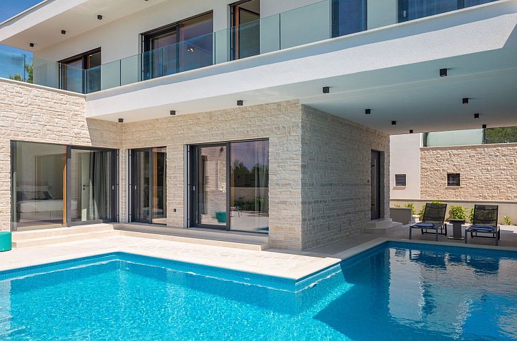 Vakantiehuis Villa Luka in der Stadt Srima