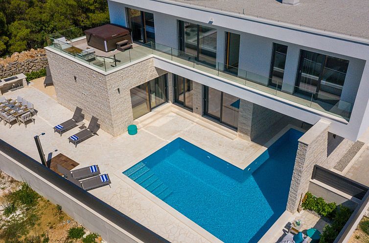 Vakantiehuis Villa Luka in der Stadt Srima