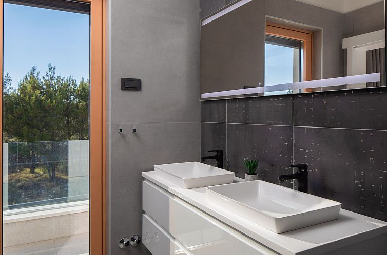 Vakantiehuis Villa Luka in der Stadt Srima