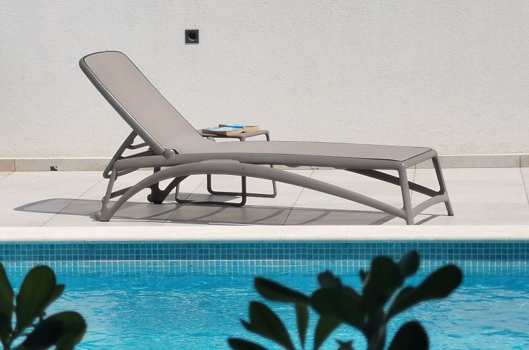 Appartement Neue Wohnung in Vodice mit Großer Terrasse