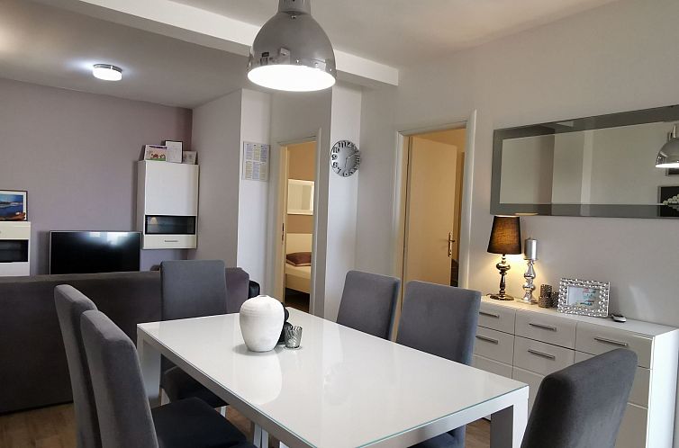 Appartement Neue Wohnung in Vodice mit Großer Terrasse