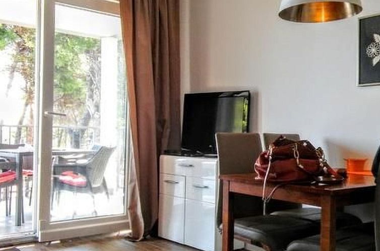 Appartement Moderne Ferienwohnung mit Pool