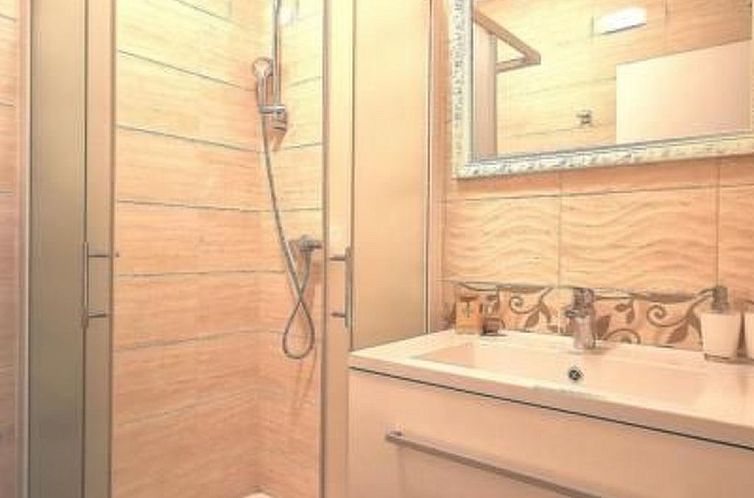 Appartement Moderne Ferienwohnung mit Pool