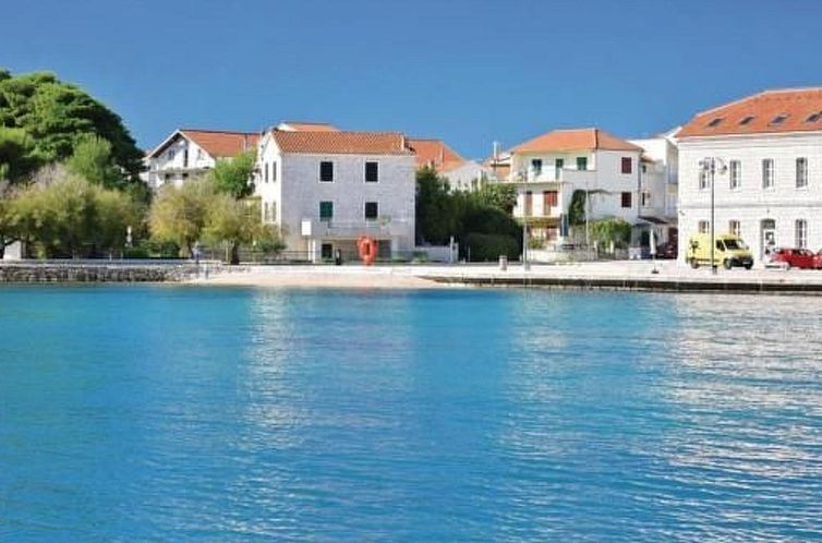 Appartement Moderne Ferienwohnung mit Pool