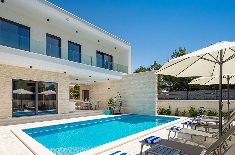 Vakantiehuis für 10 Personen in Sria