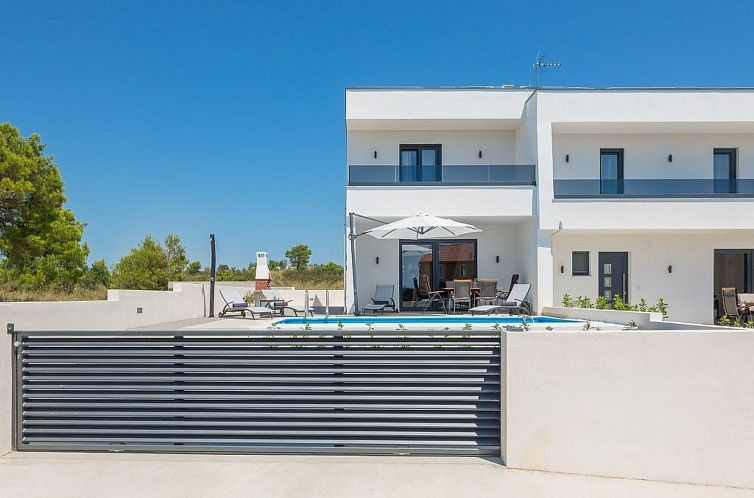 Vakantiehuis Charmante Villa Nadija in der Nähe des Strande