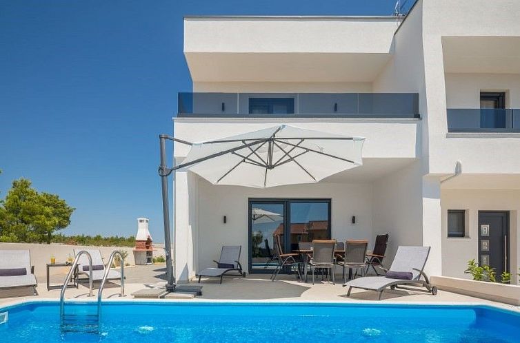 Vakantiehuis Charmante Villa Nadija in der Nähe des Strande