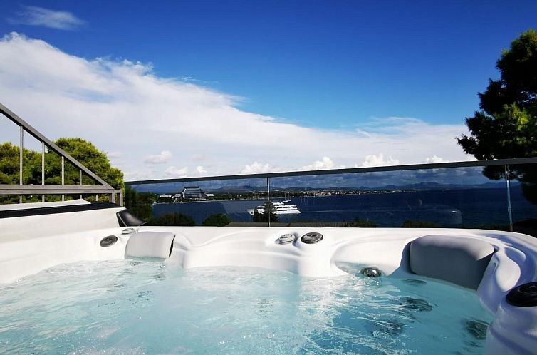 Appartement Luxuriöses Penthouse mit Meerblick und Sauna