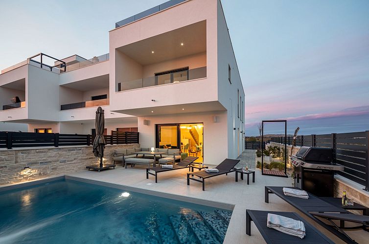 Unterkunft 1033657 - Ferienhaus Dalmatien - Vakantiehuis Villa Vodice Sky für 8 Gäste