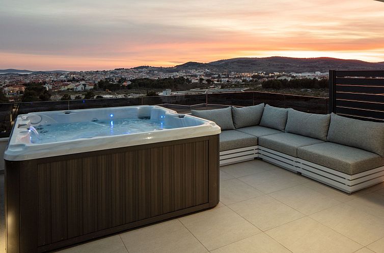 Vakantiehuis Villa Vodice Sky für 8 Gäste