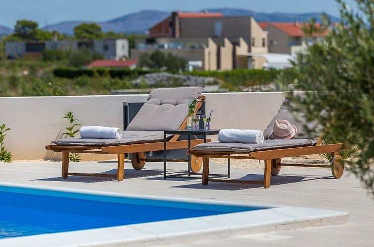 Vakantiehuis Schöne Villa Bettina in Vodice