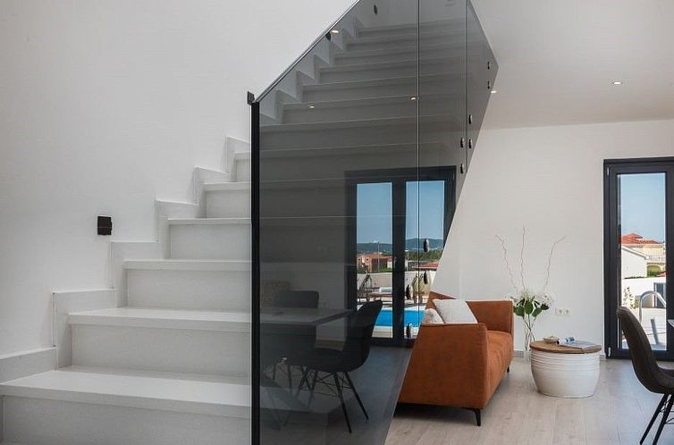 Vakantiehuis Schöne Villa Bettina in Vodice