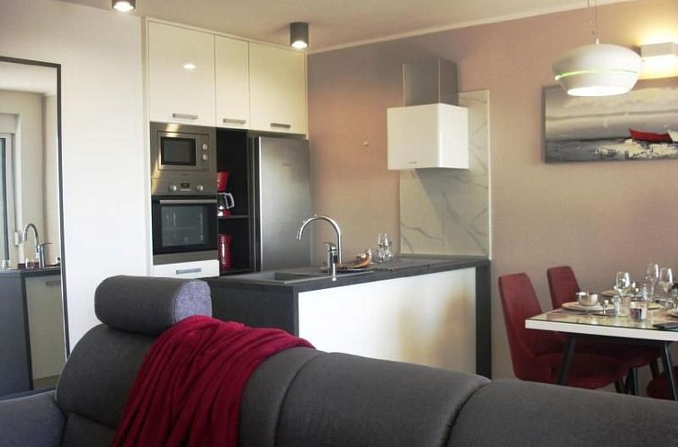 Appartement in Vodice mit Großer Terrasse