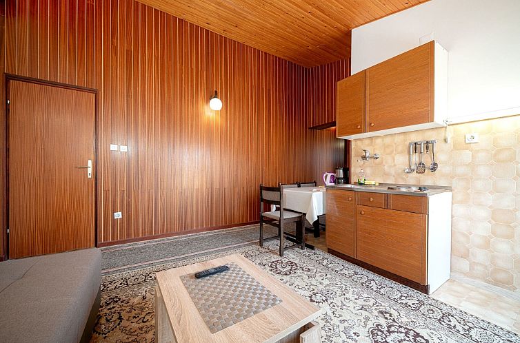 Appartement Große Ferienwohnung in Vodice mit Eigenem Balko