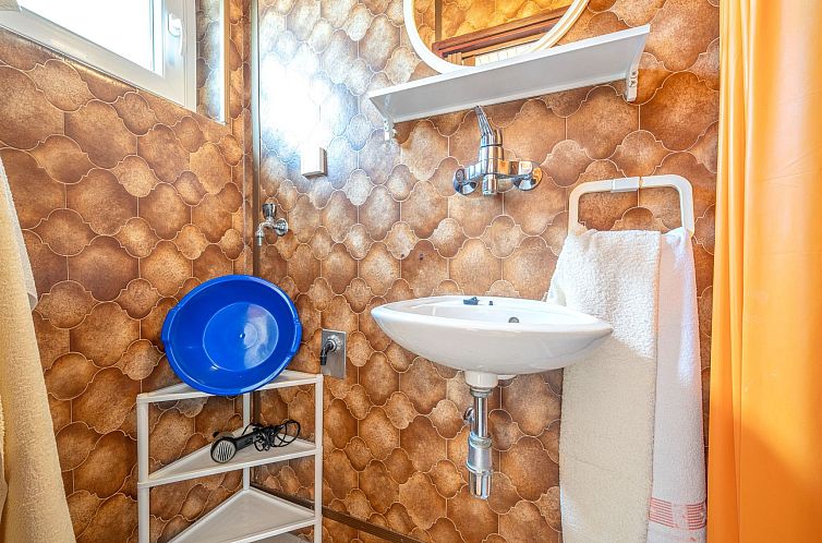 Appartement Große Ferienwohnung in Vodice mit Eigenem Balko