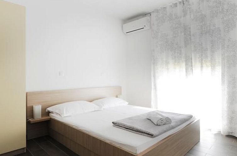 Appartement Moderne Ferienwohnung in Vodice mit Grill