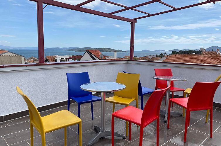 Unterkunft 1033675 - Appartement Dalmatien - Appartement in Vodice mit Terrasse