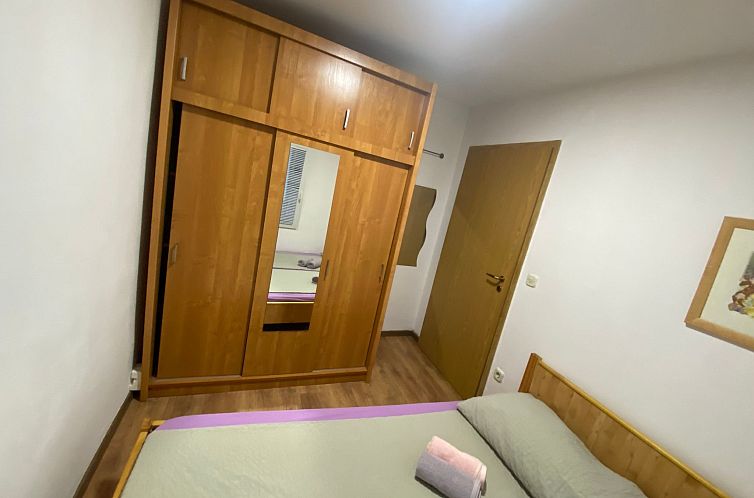 Appartement in Vodice mit Terrasse