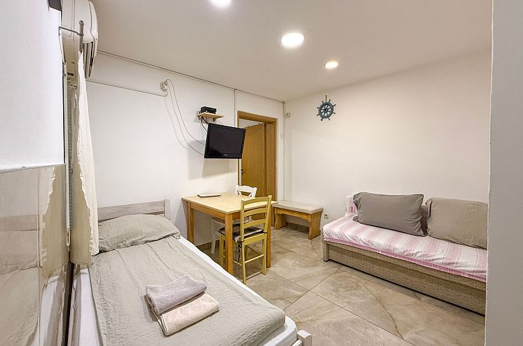 Appartement in Vodice mit Terrasse