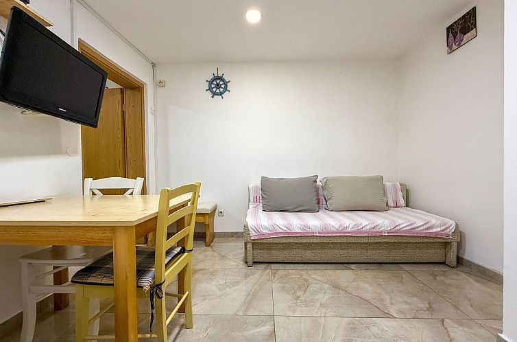 Appartement in Vodice mit Terrasse