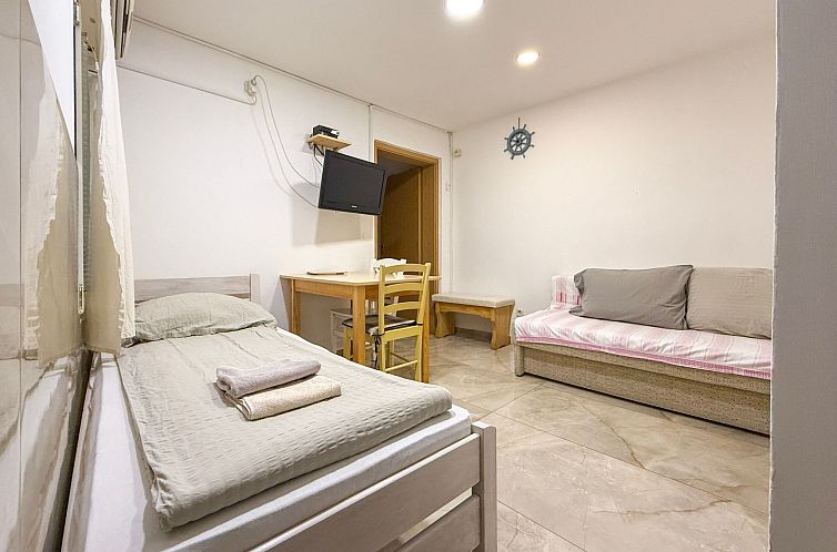 Appartement in Vodice mit Terrasse