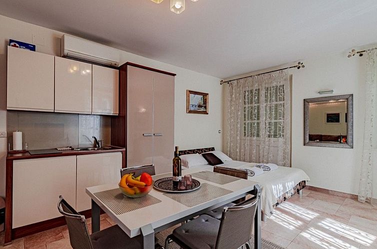 Appartement Stadtzentrum Pelavin Mir