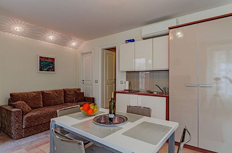 Appartement Stadtzentrum Pelavin Mir
