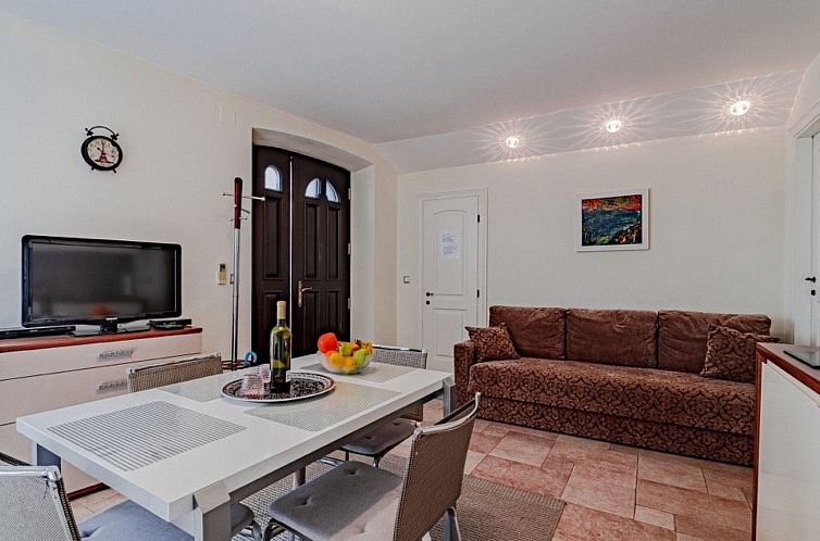 Appartement Stadtzentrum Pelavin Mir