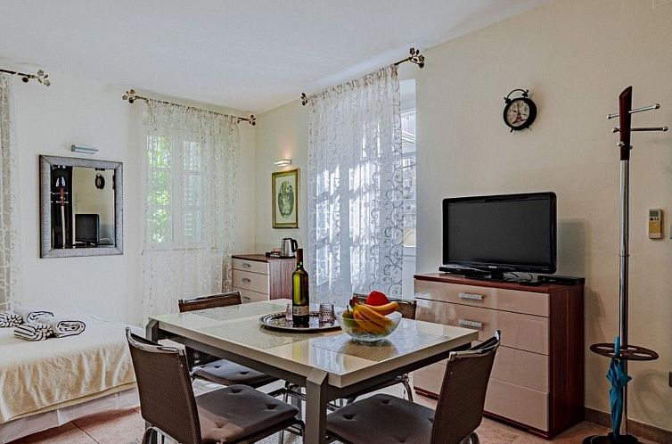 Appartement Stadtzentrum Pelavin Mir