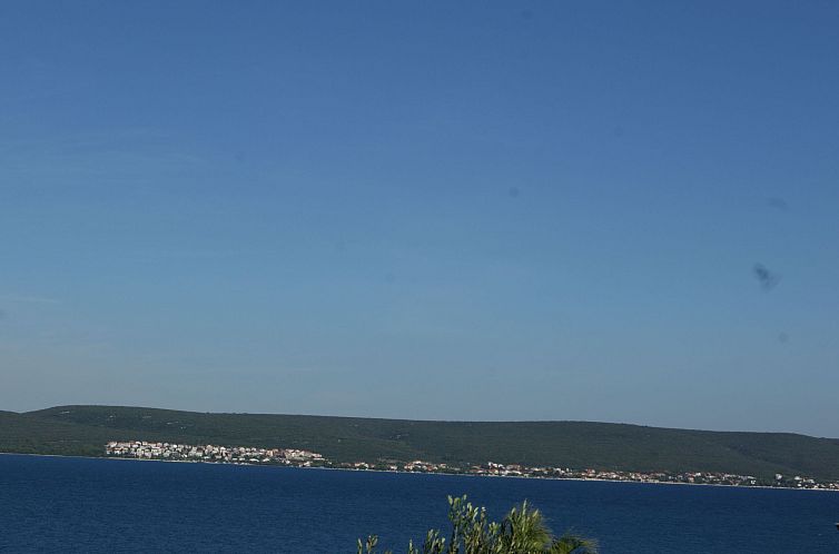 Appartement für vier Personen mit Balkon im ersten Obergesc