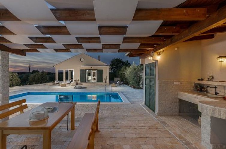 Unterkunft 10339302 - Ferienhaus Dalmatien - Vakantiehuis Villa Oliveto with pool