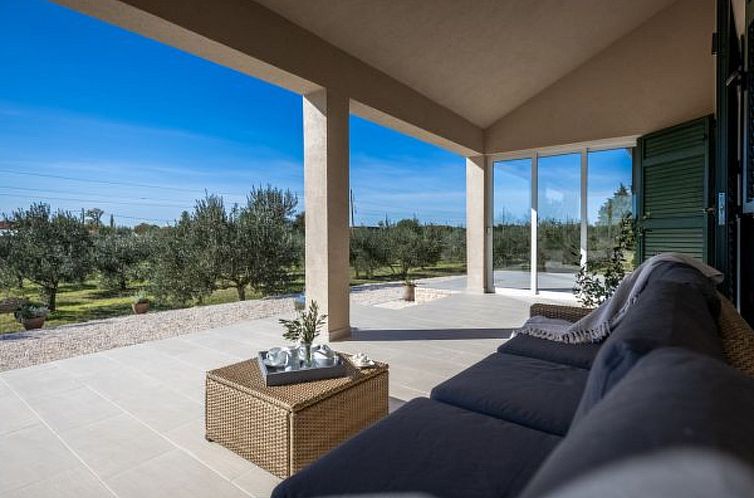 Vakantiehuis Villa Oliveto with pool