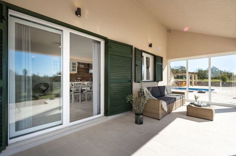 Vakantiehuis Villa Oliveto with pool
