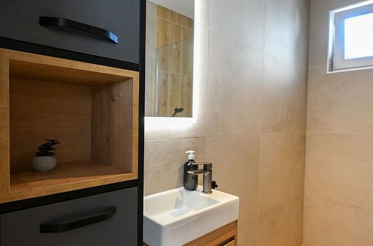 Vakantiehuis Holiday Home Marija with pool